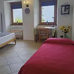 Casa Il Glicine Valtellina 아파트 Tresivio