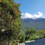 아파트 Casa Il Glicine Valtellina Tresivio