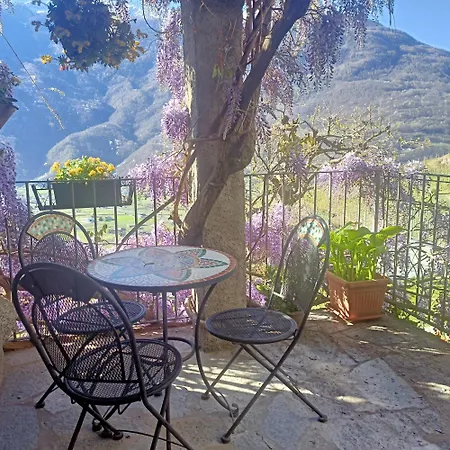 Casa Il Glicine Valtellina * Tresivio